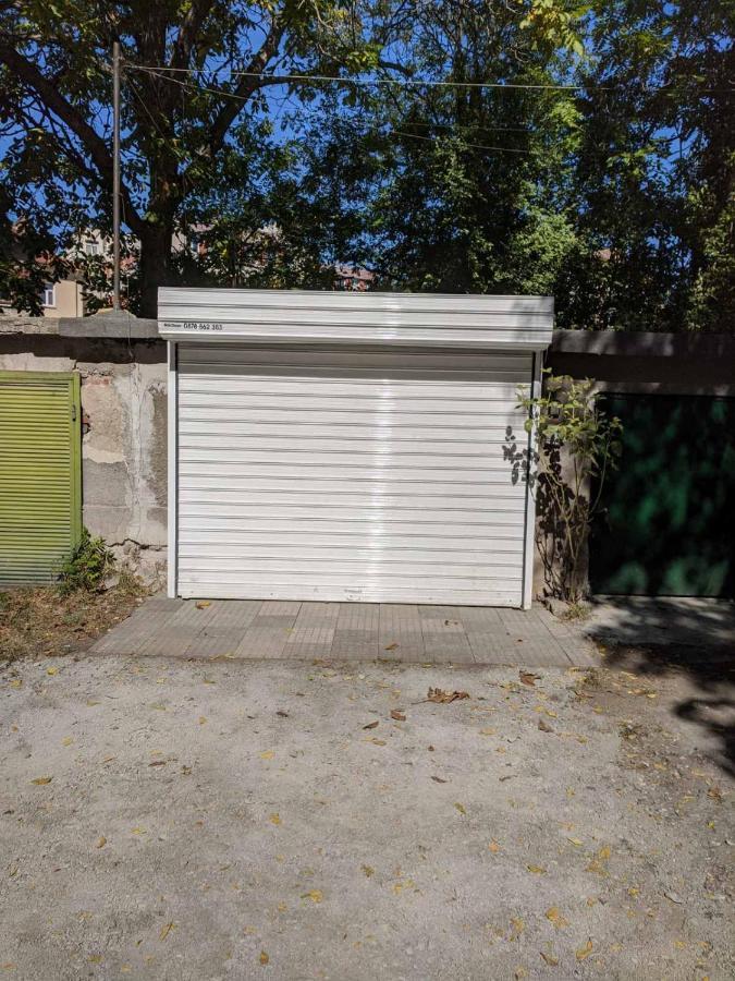Midtown Place Apartment Doris 1 With Garage Plovdiv Exterior photo